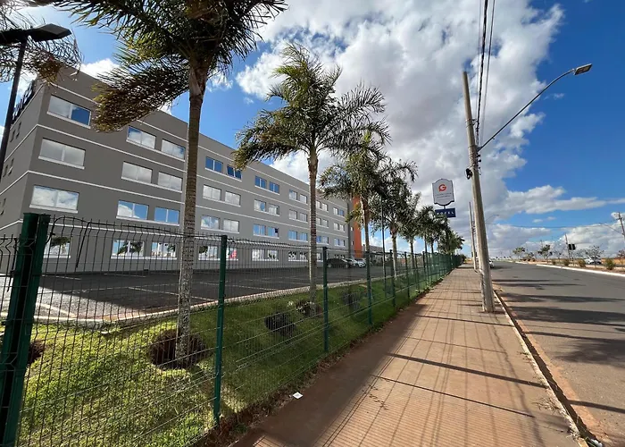 Golden Tower Aeroporto - Lizz - by Fênix Hotéis