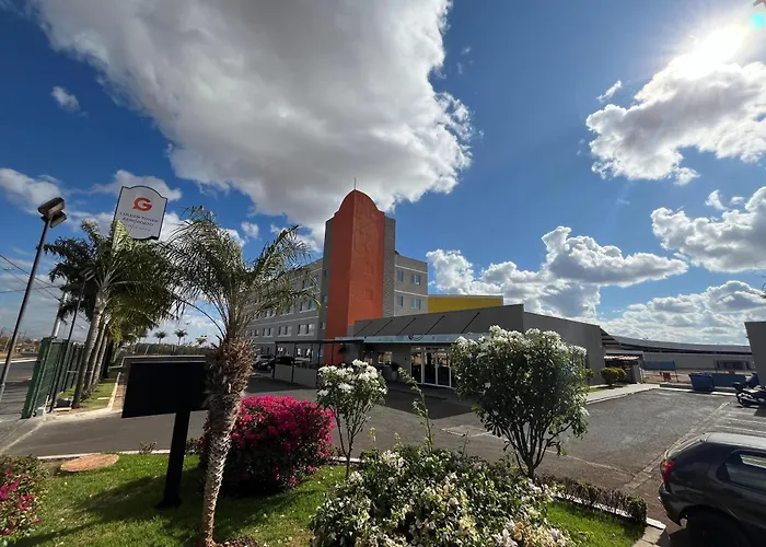 Golden Tower Aeroporto - Lizz - by Fênix Hotéis